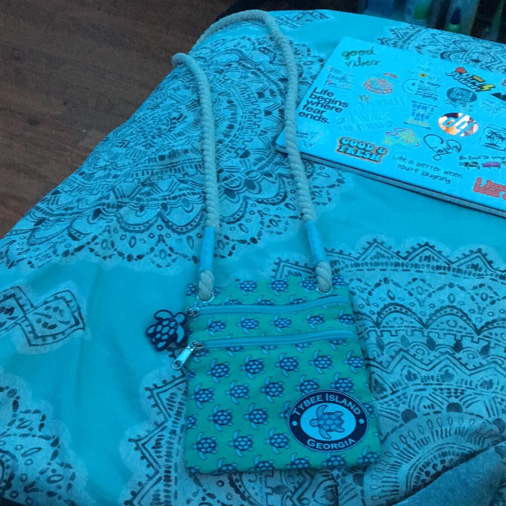 Cross purse